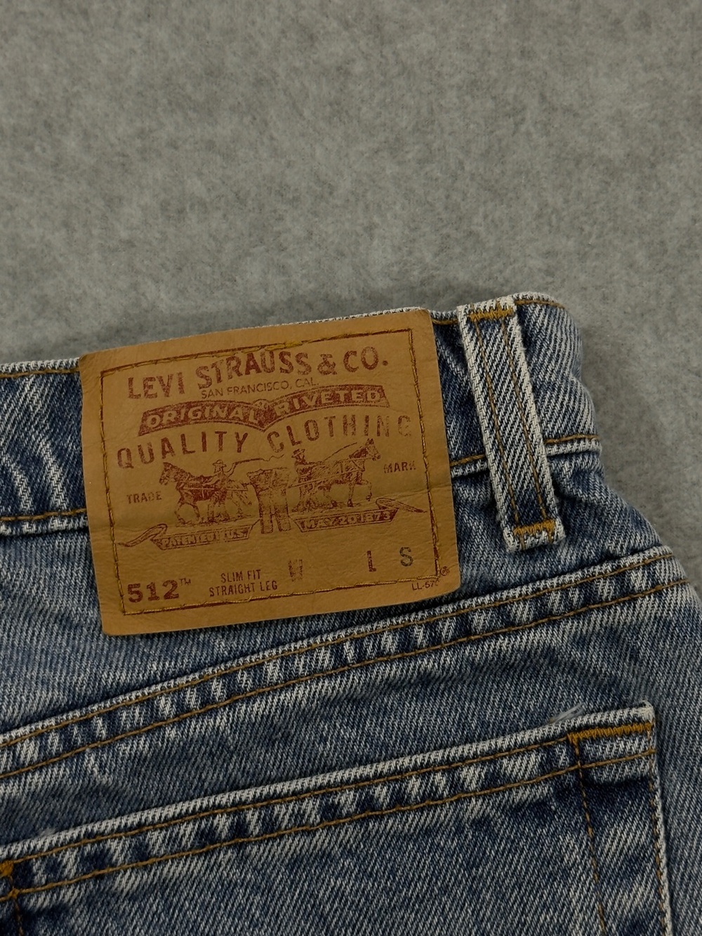Vintage 90’s Levi's 512 Slim Fit Straight Leg Light Wash Blue Jeans Size 8 - Picture 5 of 7